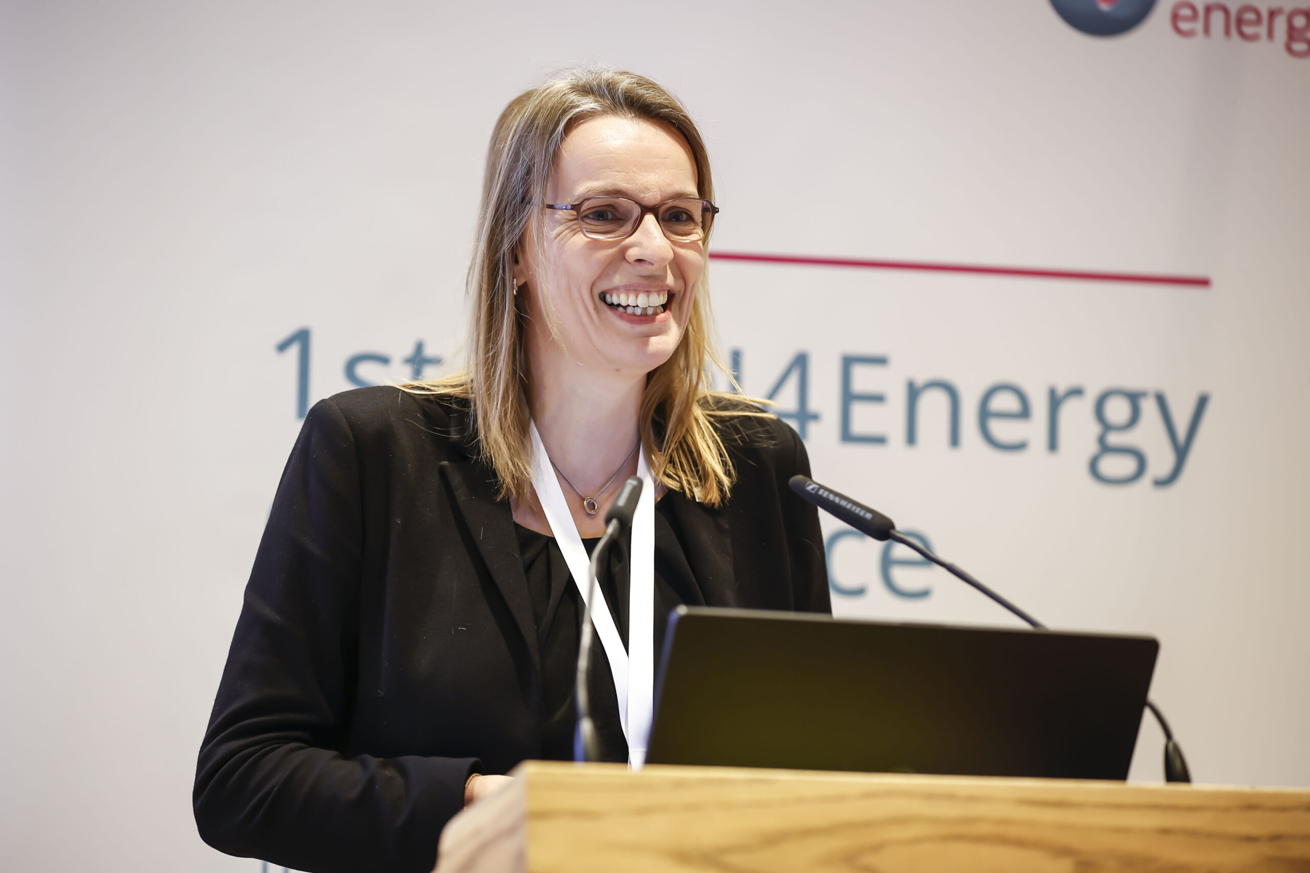 2402 luh 4energy 009